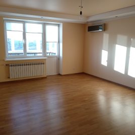 Продам 2 кімнатну квартиру, вул. Лісна (Сихів)