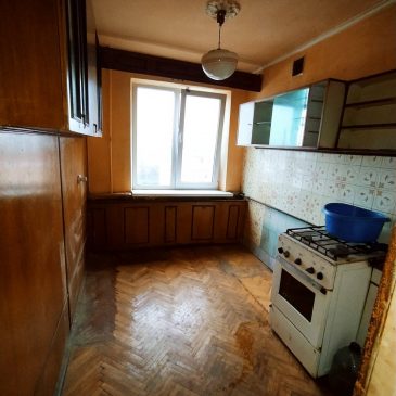 Продаж 2к. квартиру, вул. Вашингтона, 13