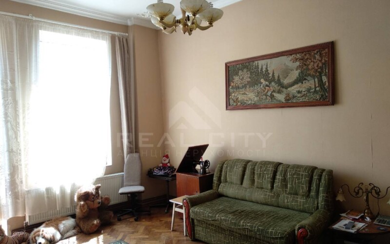 Продаж трьохкімнатної квартири, вул. Лисенка. м. Львів
