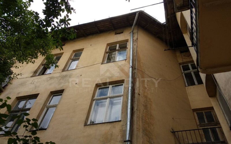 Продаж двокімнатної квартири, вул. Кармелюка. м. Львів
