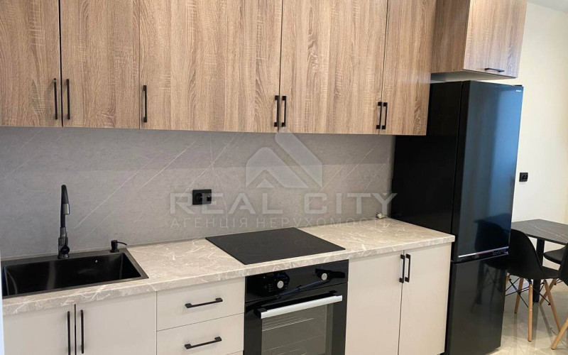 Оренда 2 кім. квартиру, вул. Антонича, 5б
